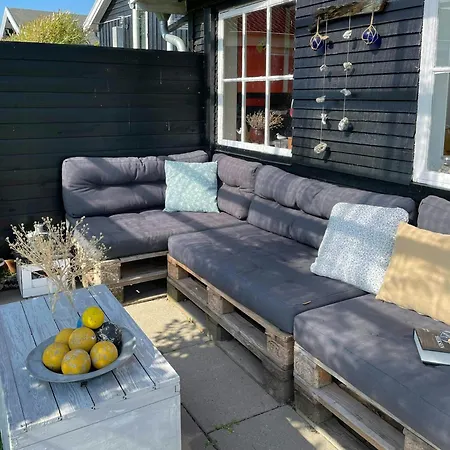 Charming Summer House Near Dalbybugten Mesinge