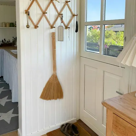 Charming Summer House Near Dalbybugten Mesinge