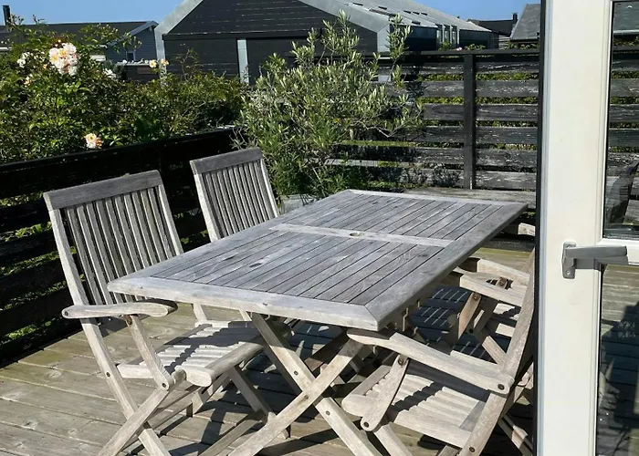 Charming Summer House Near Dalbybugten * Mesinge