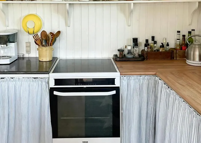 Charming Summer House Near Dalbybugten 別荘 *